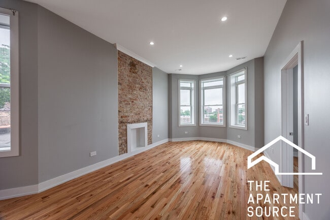 property at 3328 W Congress Pkwy