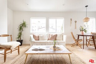 3615 1/2 Bellevue Ave in Los Angeles, CA - Building Photo