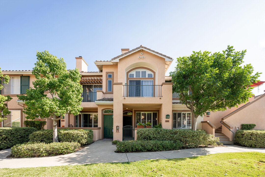 104 Tropea Aisle, Unit 104 in Irvine, CA - Building Photo