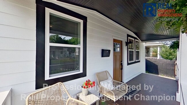 property at 1109 Dock St