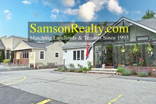 842 Oaklawn Ave in Cranston, RI - Building Photo