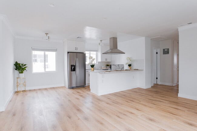 1211 Detroit N St, Unit 2