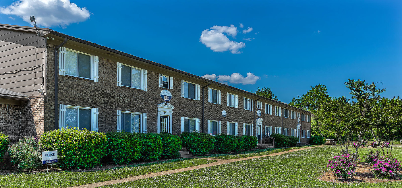 210 at Valley Creek in Birmingham, AL - Foto de edificio