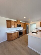3204 Camino Calandria in Thousand Oaks, CA - Building Photo - Building Photo