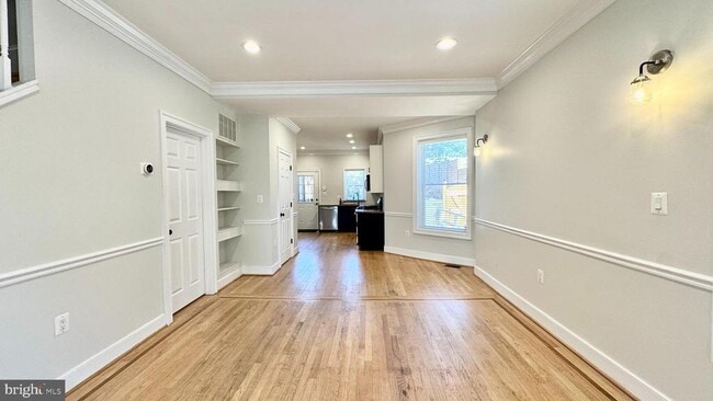 827 Allison St NW in Washington, DC - Building Photo - Building Photo