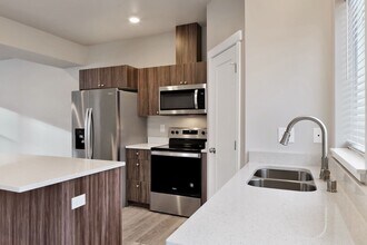 1809 Eastgate Loop in Ferndale, WA - Foto de edificio - Building Photo