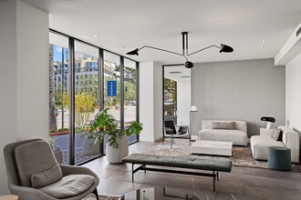 10600 Wilshire - Short Term Available in Los Angeles, CA - Foto de edificio - Building Photo