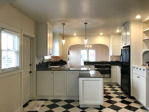 632 36th St in Sacramento, CA - Building Photo - Building Photo