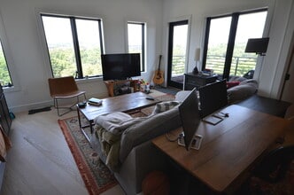 54 Leo M Birmingham Pky, Unit 601 in Boston, MA - Building Photo - Building Photo