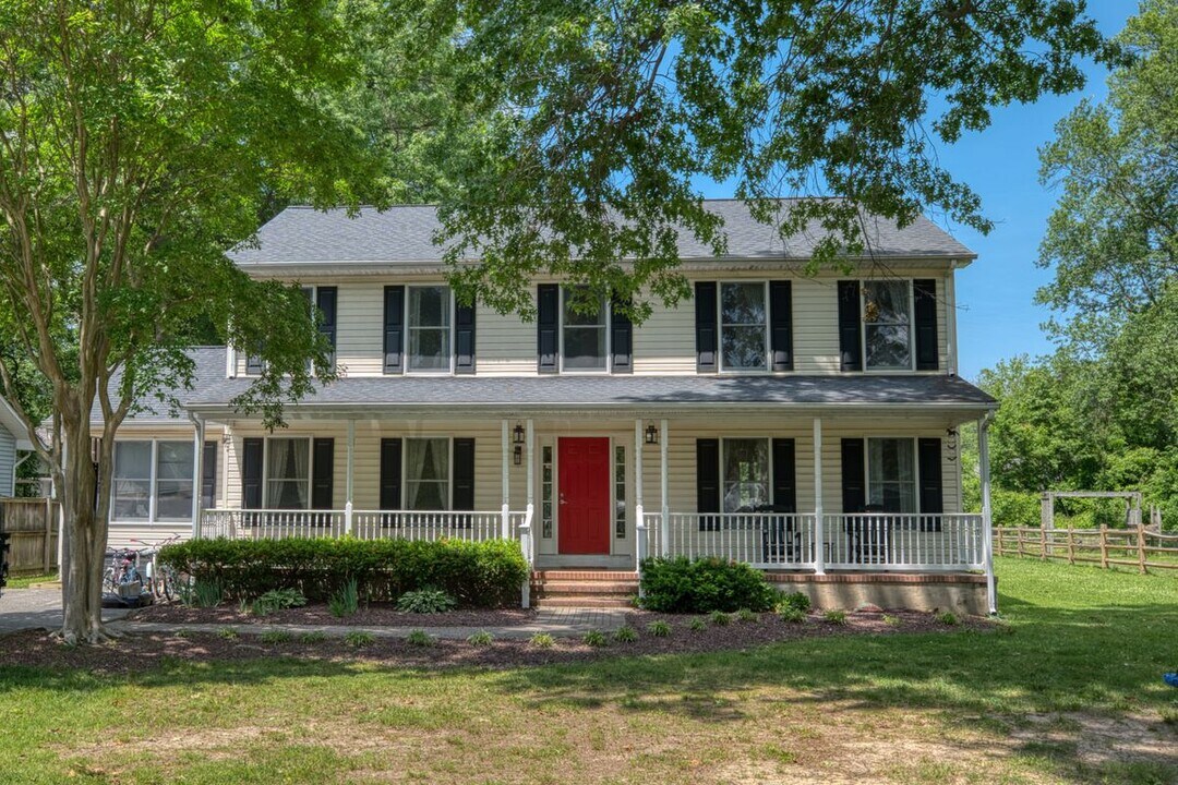 930 Kimberly Way in Stevensville, MD - Building Photo