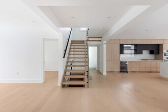 159 Humbervale Blvd in Toronto, ON - Building Photo - Building Photo