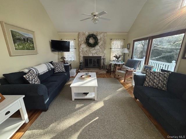 16 Grant Blvd in Hampton Bays, NY - Building Photo - Building Photo