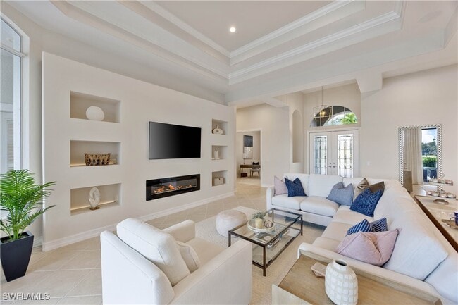 property at 8950 Shenendoah Cir