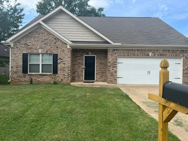 property at 1021 Parkers Cv