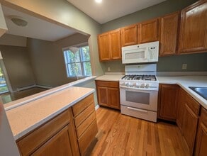 32 Chickadee Ln, Unit 32 in Kennebunk, ME - Building Photo - Building Photo