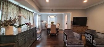 12619 Tiara St in Valley Village, CA - Building Photo