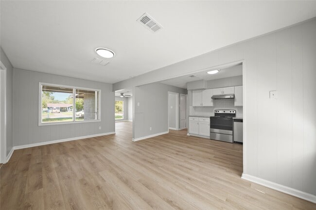 property at 5870 Reed Rd