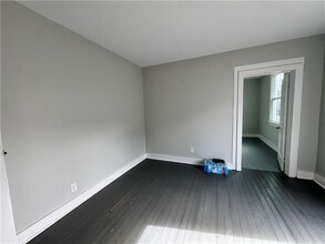 4701 S Liberty St, Unit 4701 in New Orleans, LA - Foto de edificio - Building Photo