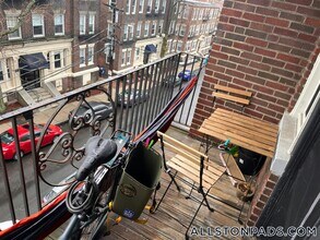28 Quint Ave in Boston, MA - Building Photo - Building Photo