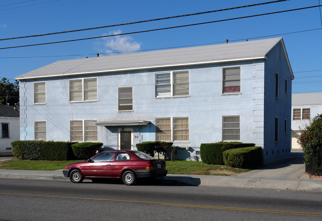 10919-10921 S Inglewood Ave in Inglewood, CA - Building Photo