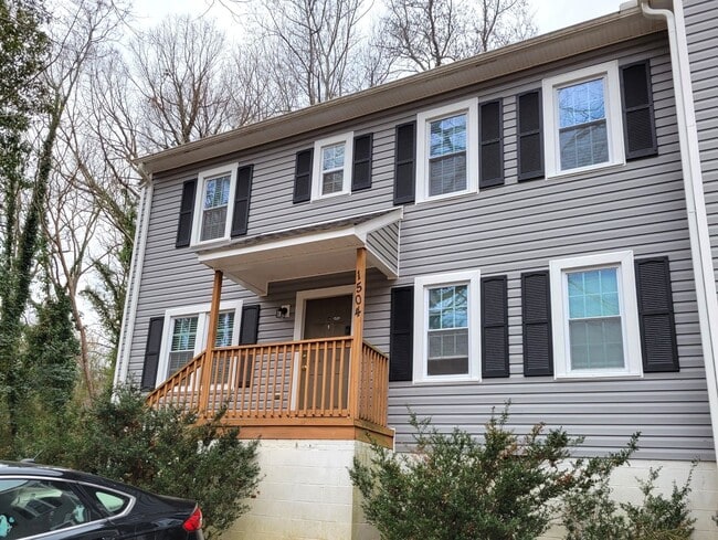 property at 1504 Mary Frances Pl