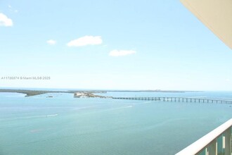 1331 Brickell Bay Dr, Unit 3203 in Miami, FL - Building Photo - Building Photo