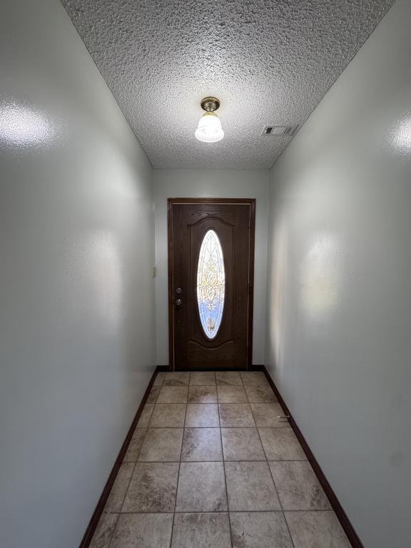 111 Rainbow Ave in Warner Robins, GA - Foto de edificio - Building Photo