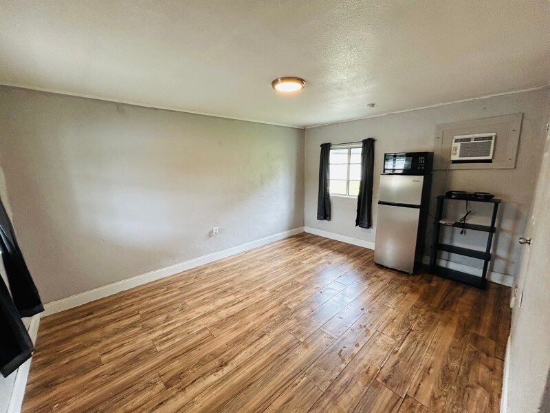 553597 US-1 in Hilliard, FL - Building Photo