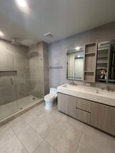 64 NW 30th St, Unit A3 in Miami, FL - Building Photo - Building Photo