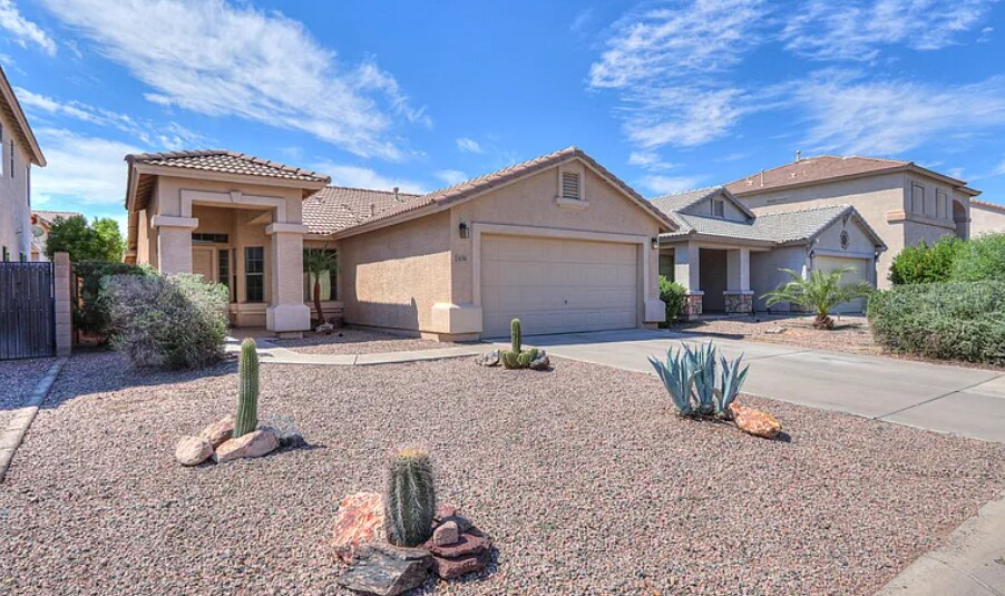 44795 W Sandhill Rd in Maricopa, AZ - Building Photo