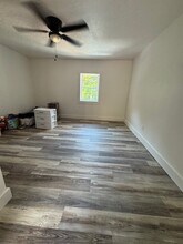 534 Lee St, Unit Apt 18 in Martin, TN - Foto de edificio - Building Photo