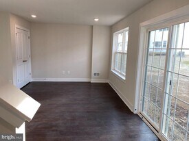 232 Red Leaf Ln in Exton, PA - Building Photo