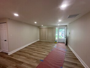 1707 Winthrop Ln in Schaumburg, IL - Building Photo - Building Photo
