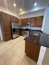 8290 NW 39th Ct in Pembroke Pines, FL - Building Photo - Building Photo