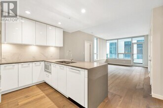 3487-3487 Binning Rd in Vancouver, BC - Building Photo - Building Photo