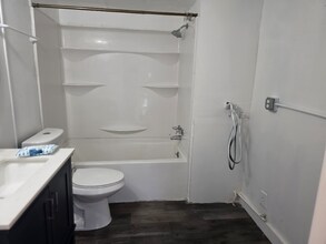 2325 E Packard Ave in Kingman, AZ - Foto de edificio - Building Photo