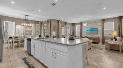 8947 Amelia Downs Trail in Kissimmee, FL - Foto de edificio - Building Photo