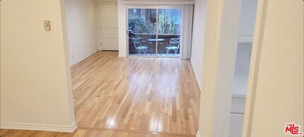 1021 5th St in Santa Monica, CA - Building Photo - Building Photo