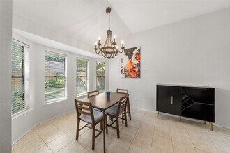 10035 Red Wolf Ln in Houston, TX - Building Photo - Building Photo