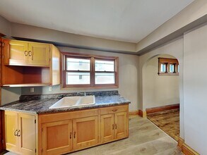 1403 Barclay St in St. Paul, MN - Building Photo - Building Photo