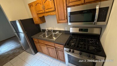 512 Moen Ave in Rockdale, IL - Building Photo - Building Photo