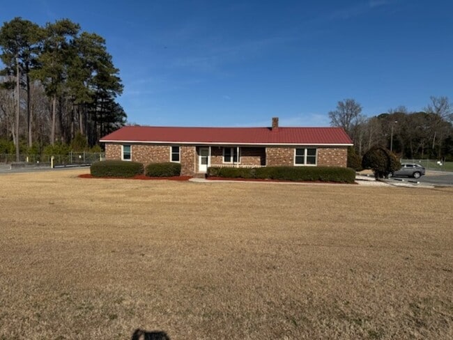 584 Lakeview Rd in Snow Hill, NC - Building Photo - Building Photo