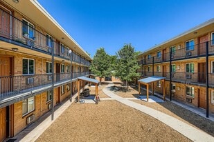 Casa Serena Apartments in Aurora, CO - Building Photo