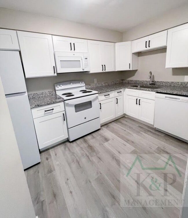 property at 515 Duchess Ct