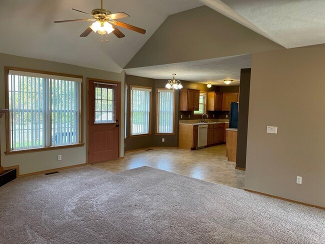 2947 W Westview St in Springfield, MO - Building Photo - Building Photo