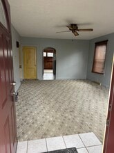 2121 Cherry Ave in Alliance, OH - Foto de edificio - Building Photo