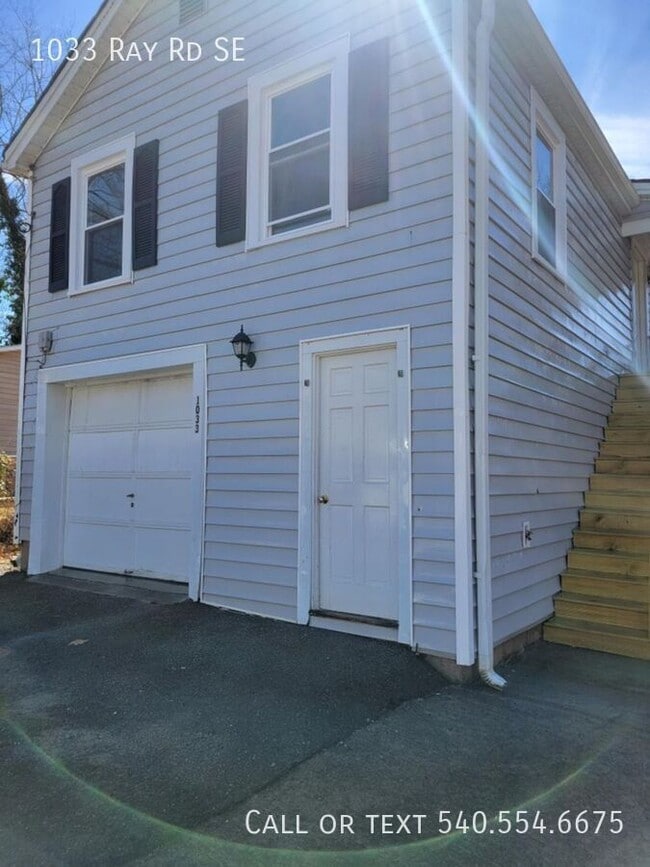 property at 1033 Ray Rd SE