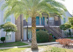 The Mayfair Apartment Homes in New Orleans, LA - Building Photo - Building Photo