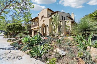 3256 Sitio Tortuga in Carlsbad, CA - Building Photo