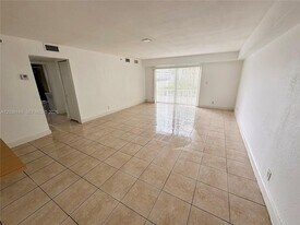 4271 NW 5th St in Plantation, FL - Building Photo